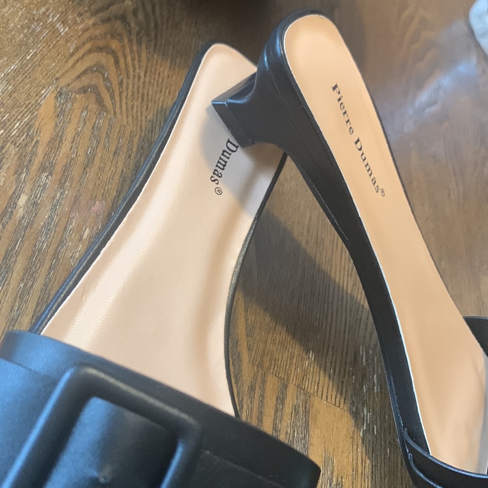 Sandals - Picture 4 of 4